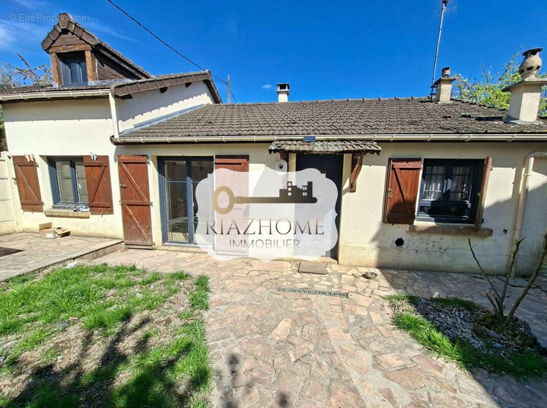 Maison à GOUSSAINVILLE