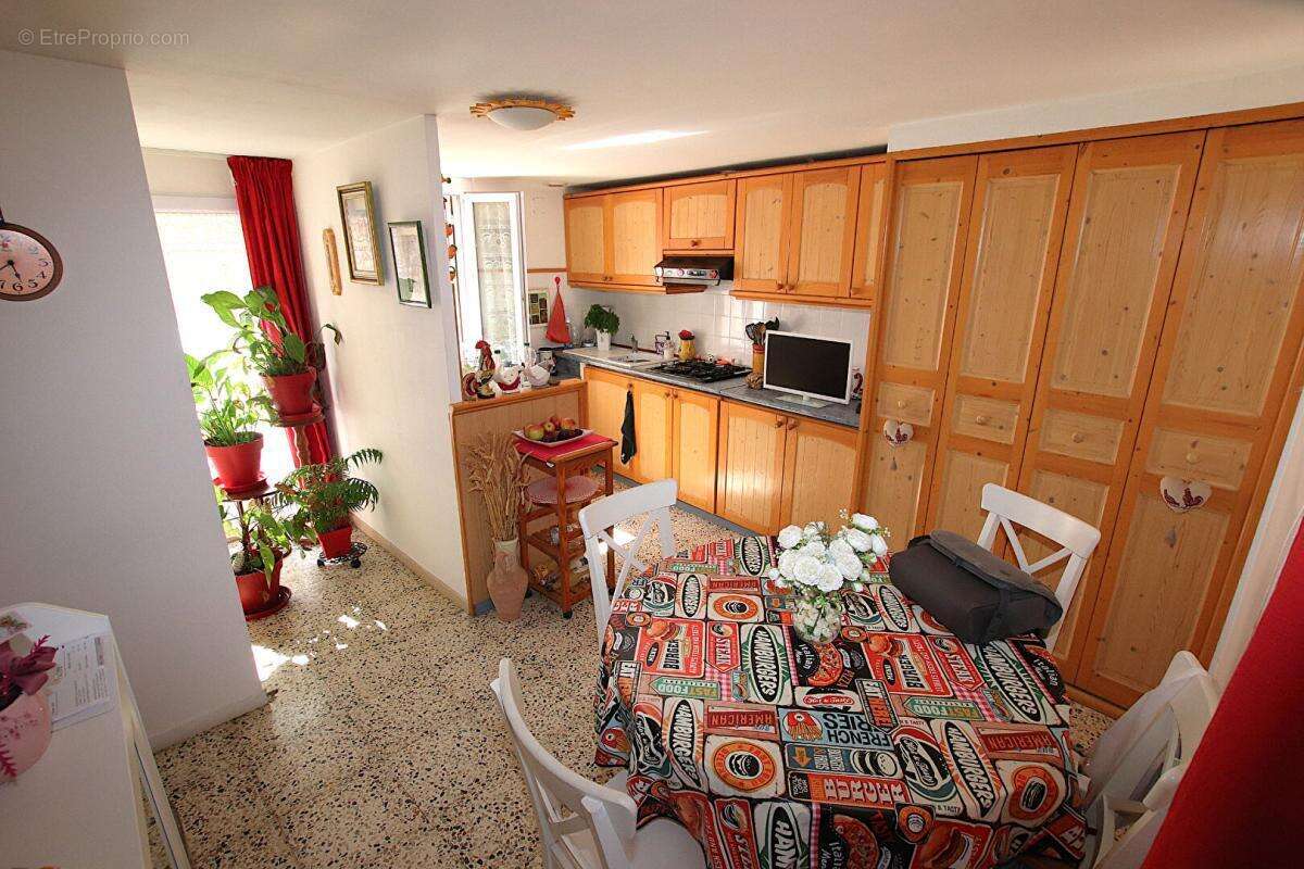 Maison de caractère 180 m² ? avec exterieur ? sous-sol intégral ? dpe c - photo 3