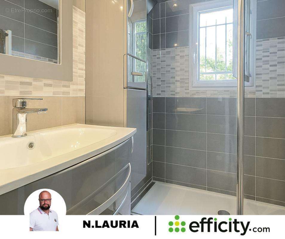 Maison à VILLELAURE