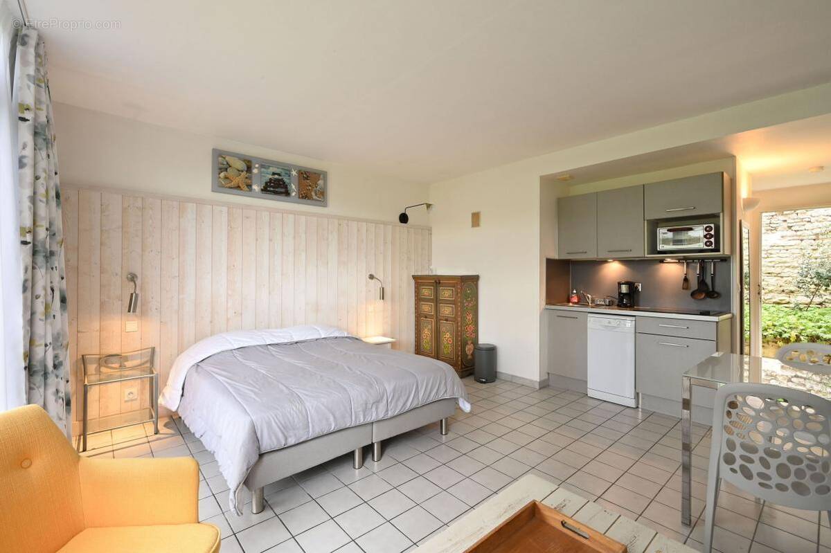 Appartement à SAINT-MARTIN-DE-RE