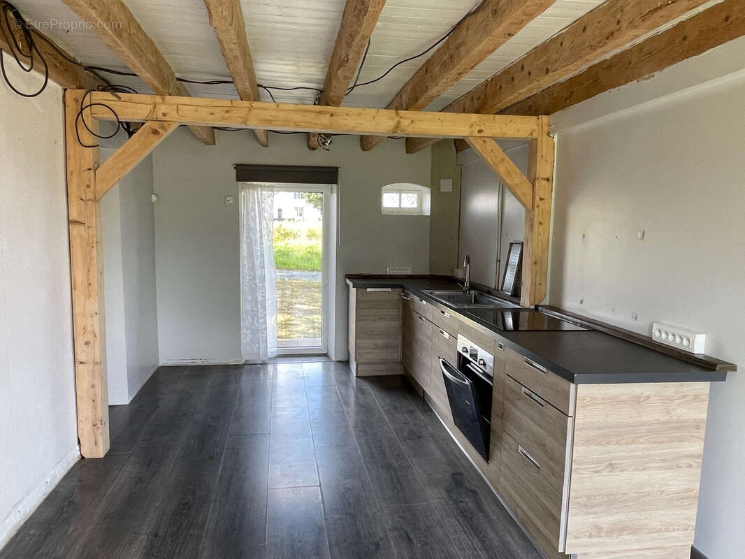 Maison à SAINT-MARCEL-EN-MARCILLAT