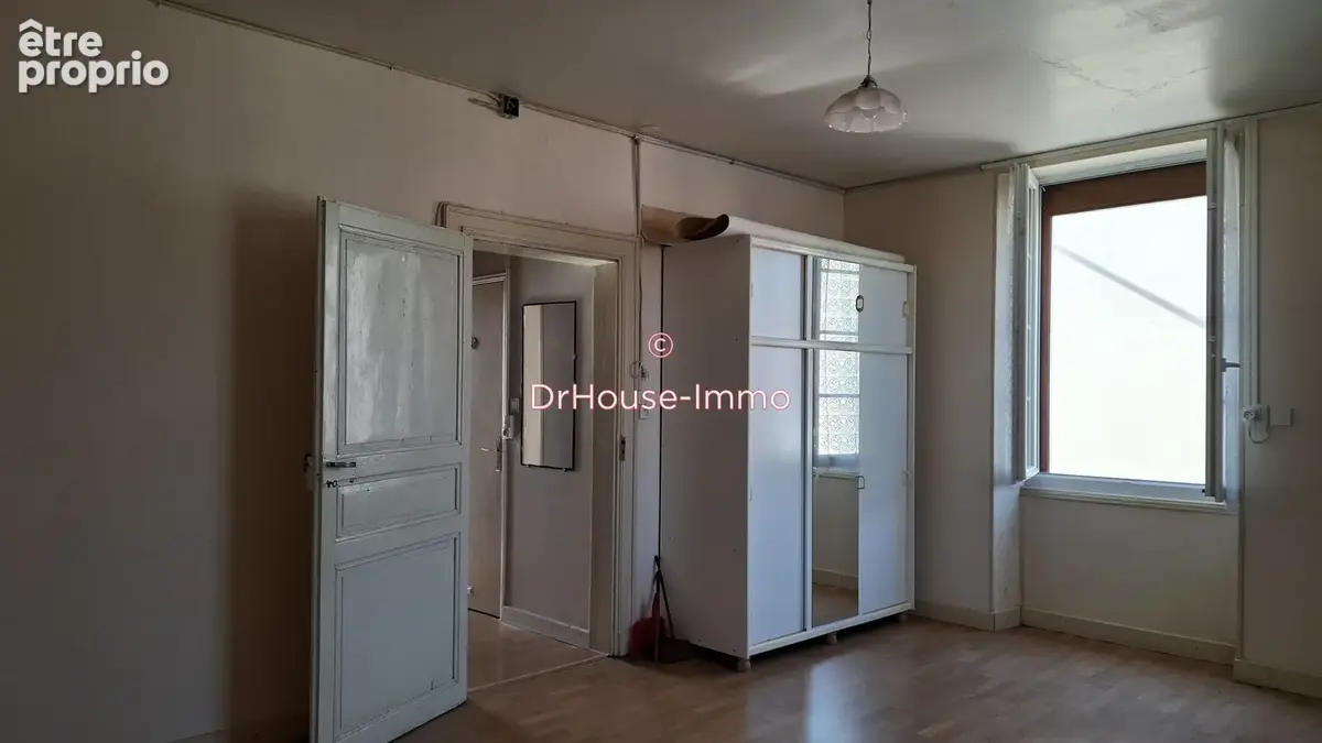 Maison 8 pièces 142 m² à vendre à Ruelle-Sur-Touvre (16600) - photo 17