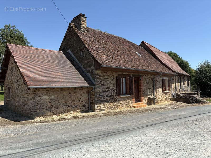 Proche Pompadour, petit hameau - photo 4