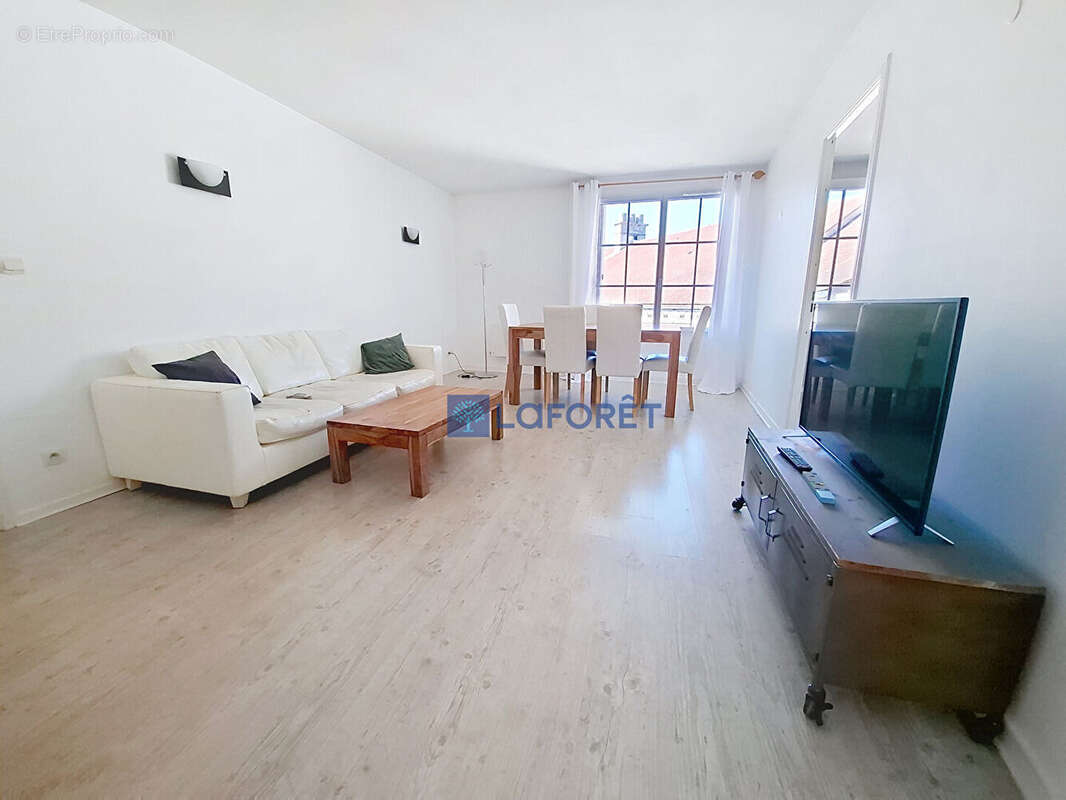 Appartement à SERRIS