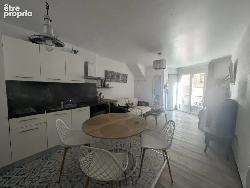 PÉZENAS CENTRE — Appartement traversant - photo 3