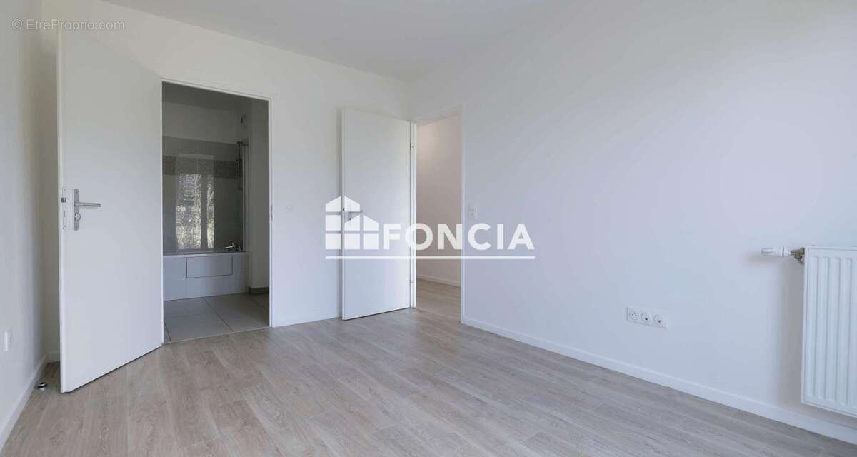 Appartement à DAMMARIE-LES-LYS