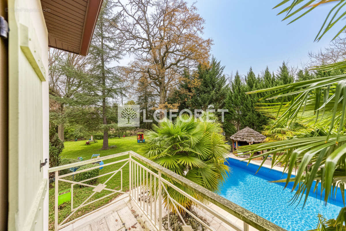 Maison à PONTAULT-COMBAULT