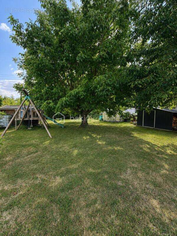 Maison familiale 98 m² avec garage, chalet et jardin de 777 m² — Chaumont-en-Vexin - photo 18