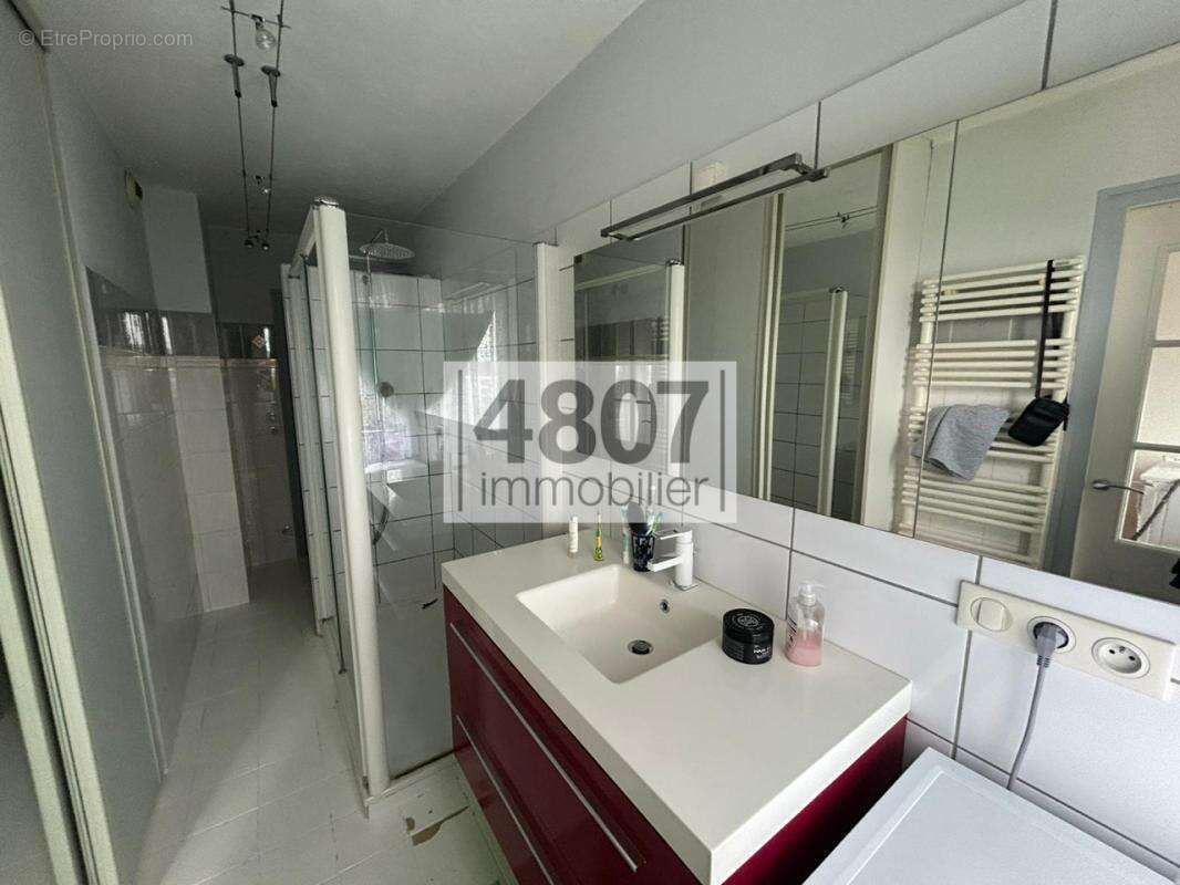 Appartement à SAINT-JULIEN-EN-GENEVOIS