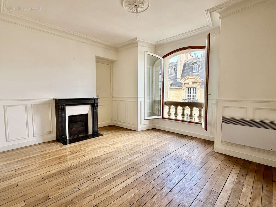 Dernier etage - place de la nation - photo 5