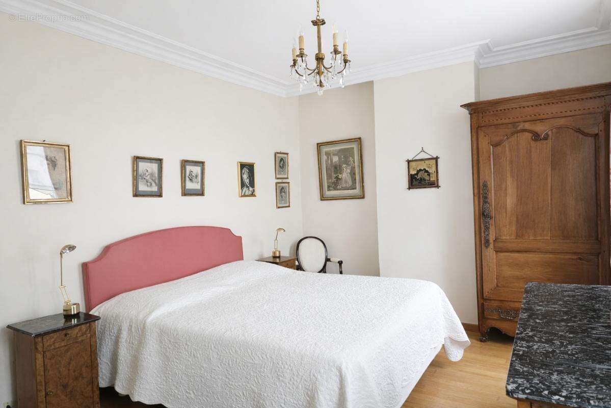 Maison 225 m² à Coulommiers  - photo 15