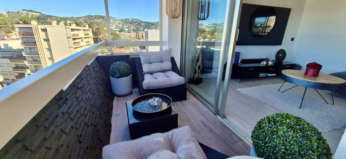 Appartement à LE CANNET