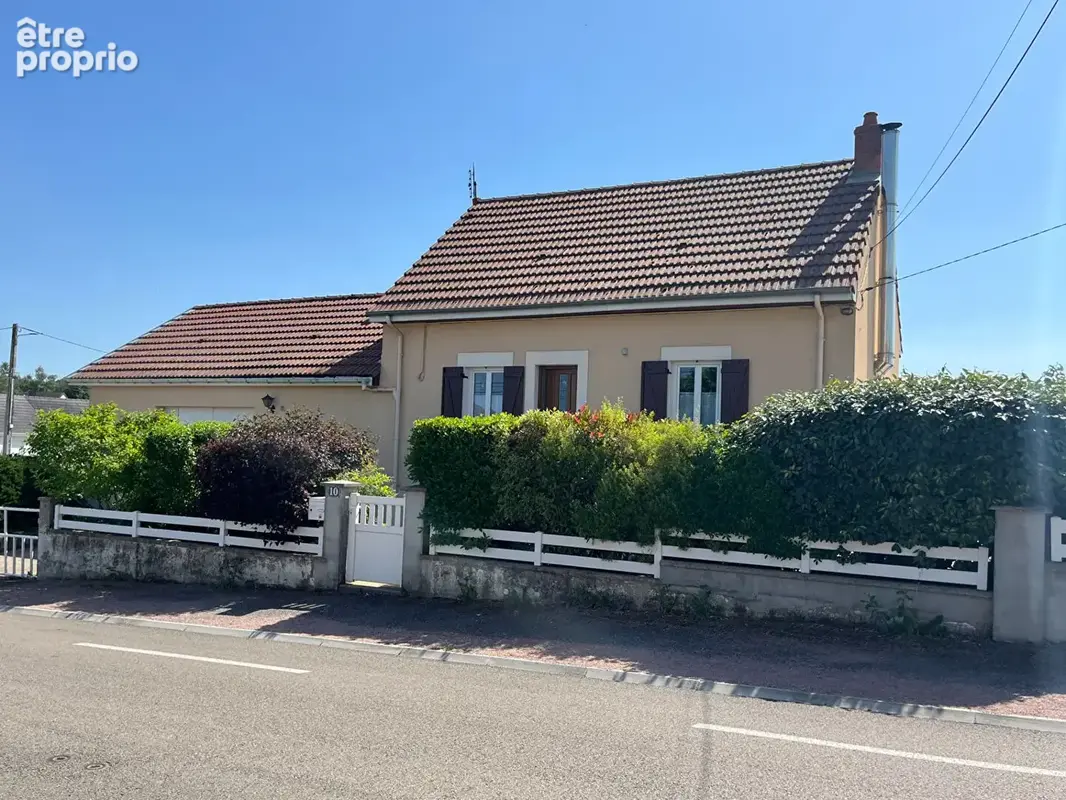 Maison 95 m2 - beau jardin paysage et arbore - photo 3