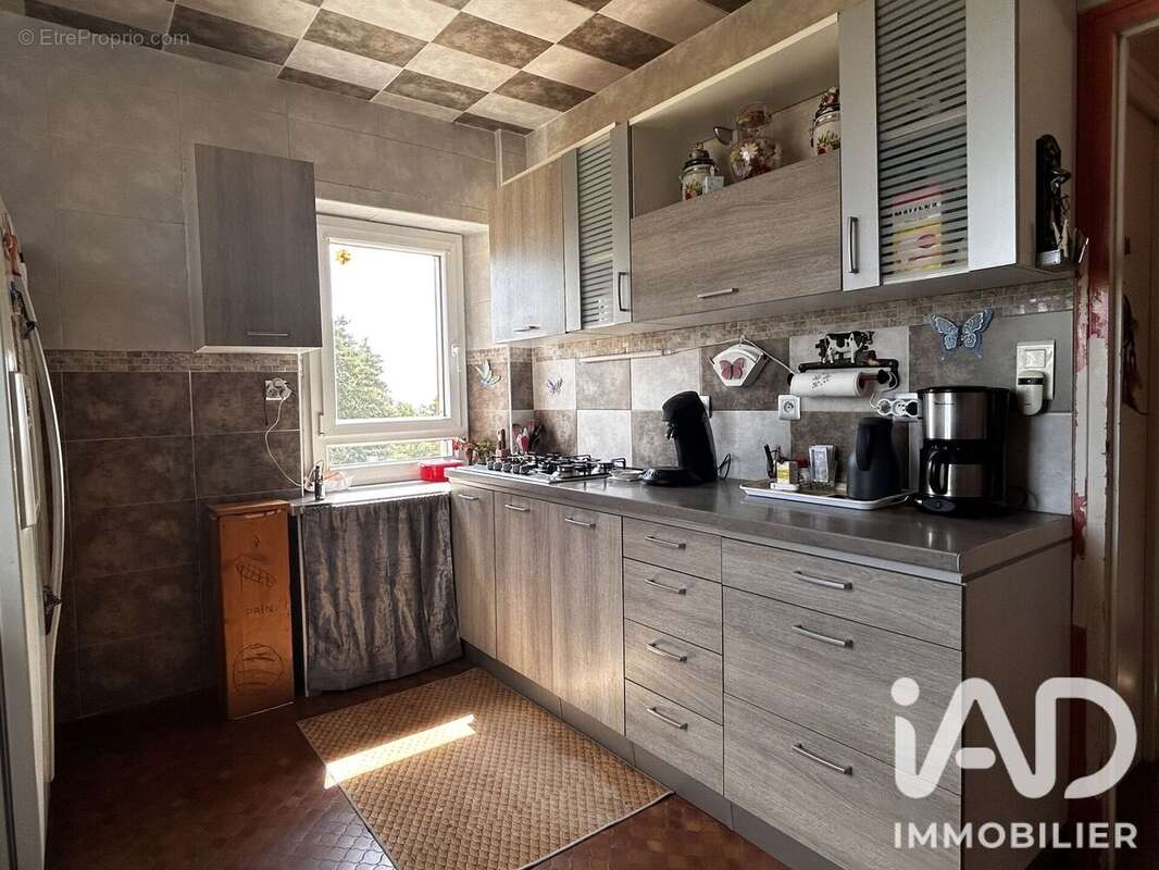Maison 70 m² à Cassaniouze  - photo 9