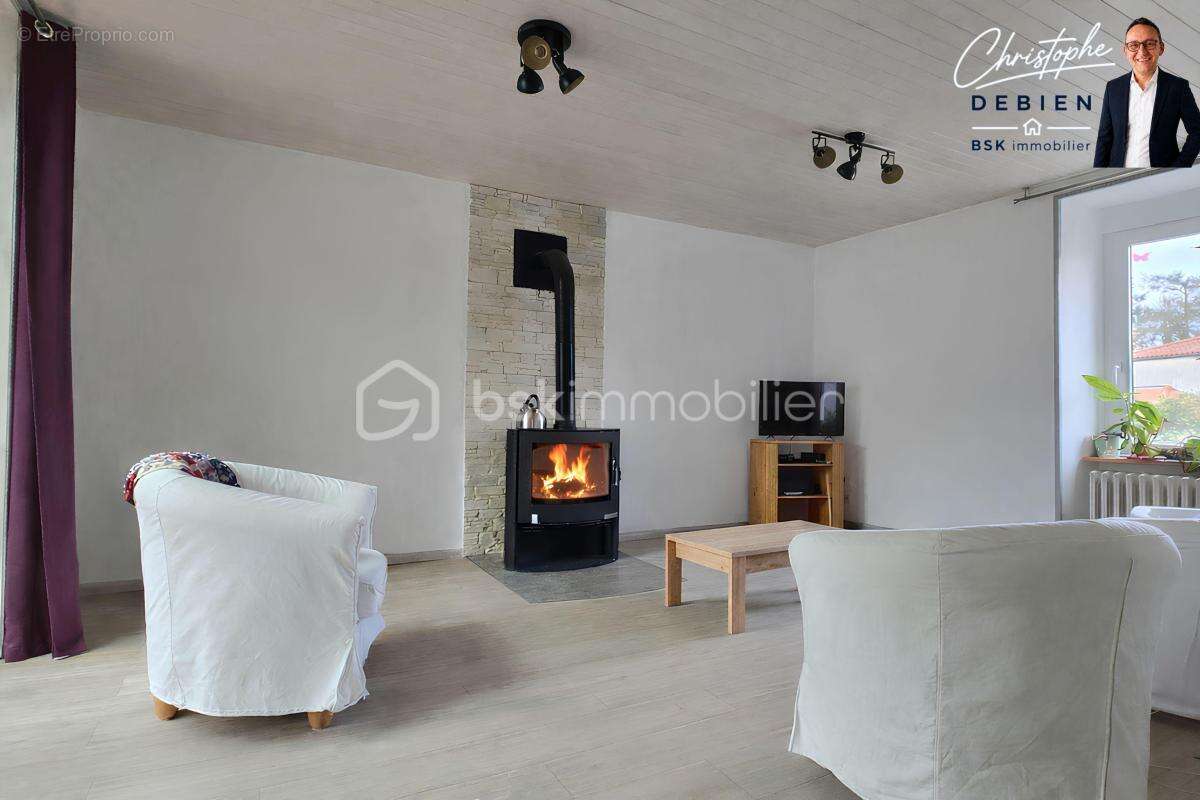 Pavillon familial 221 m² – 6 chambres – jardin clos & dépendances – centre de chavagnes-en-paillers - photo 2