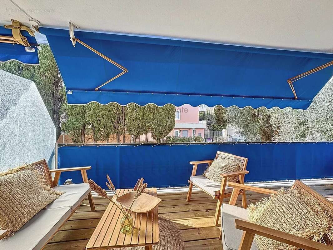 Appartement à LE CANNET