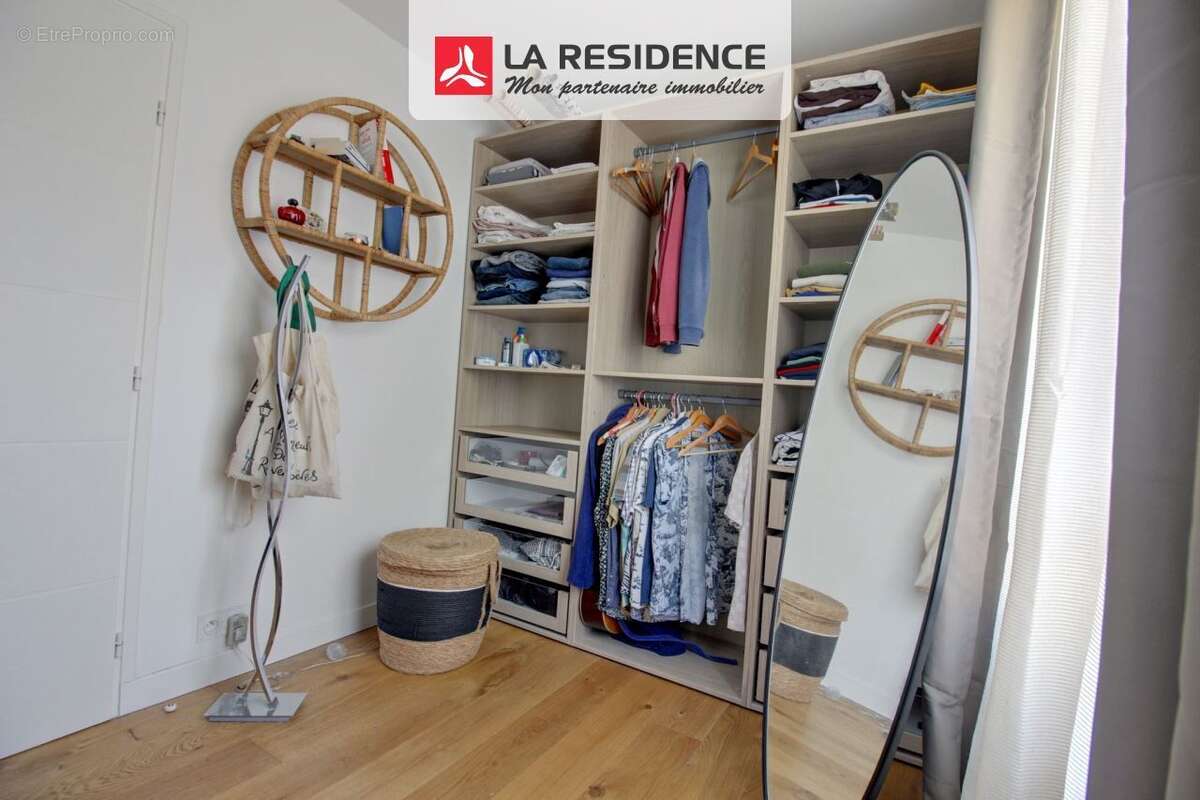 Appartement à SARTROUVILLE