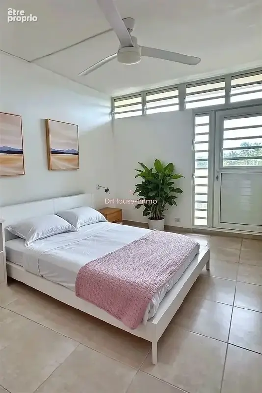 Appartement 72 m² à La Trinite  - photo 3