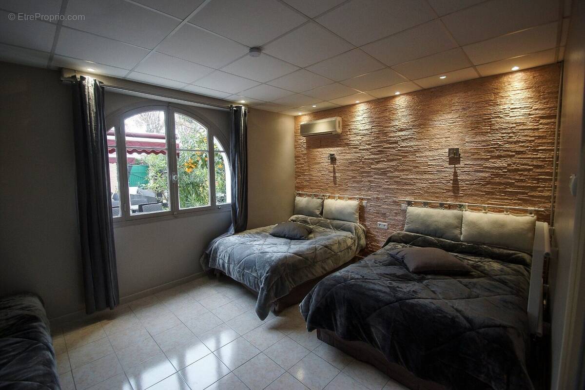 Commerce à CAGNES-SUR-MER