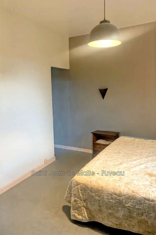 Appartement à GREASQUE