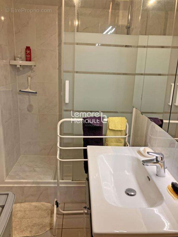 Maison à TREMBLAY-LES-VILLAGES