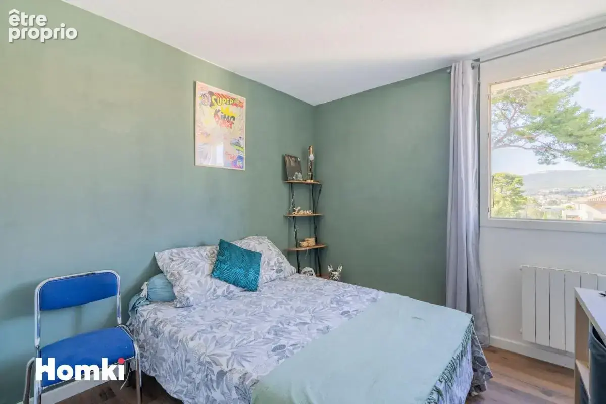 Appartement T4 de 81 m² à Marseille 13013, Rue Robert de Roux - photo 10