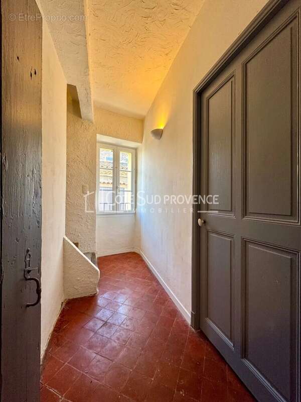 Maison à MALAUCENE