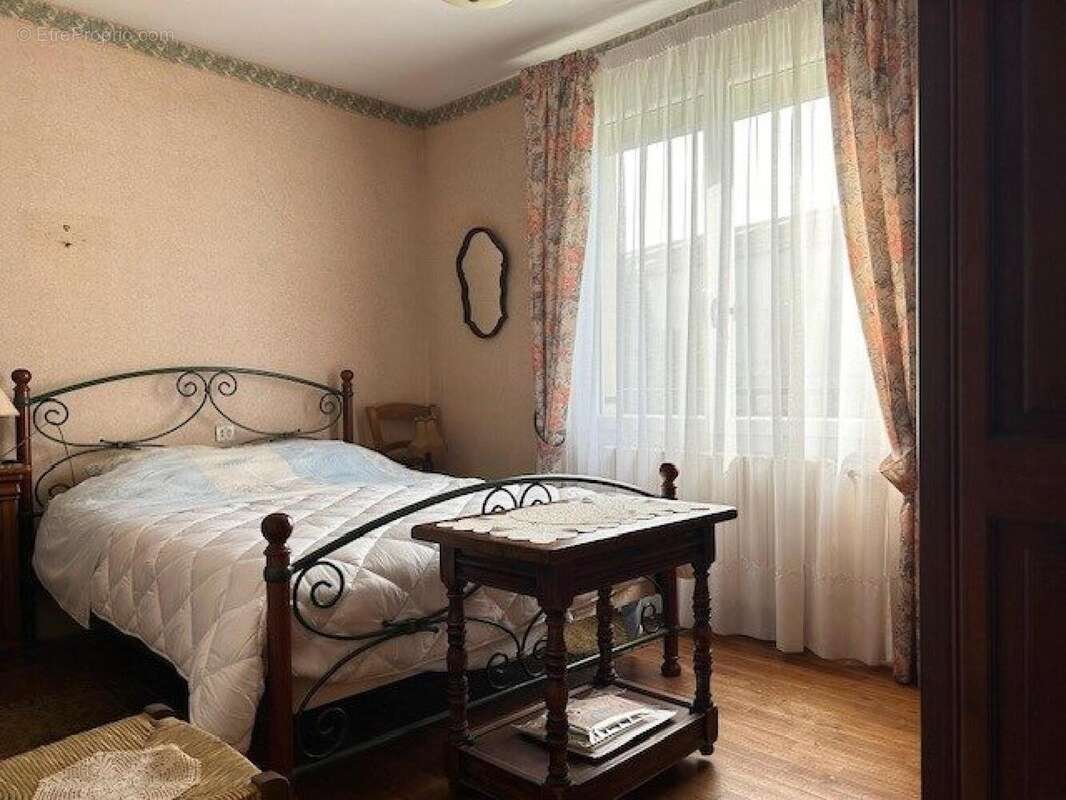 Photo 4 - Maison à LANDIVISIAU