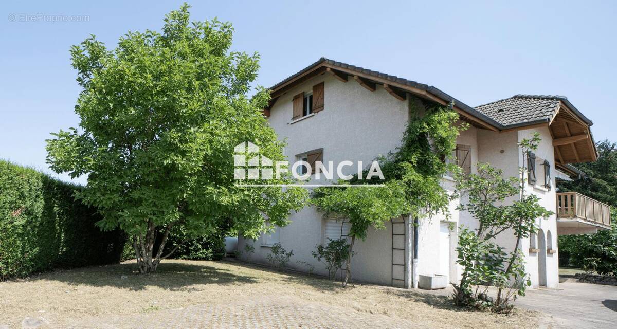 Maison à PREVESSIN-MOENS