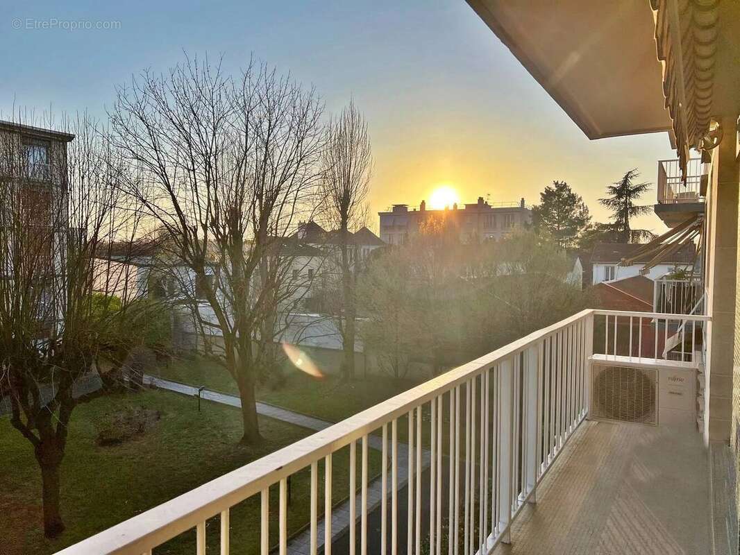 Appartement à SAINT-MAUR-DES-FOSSES