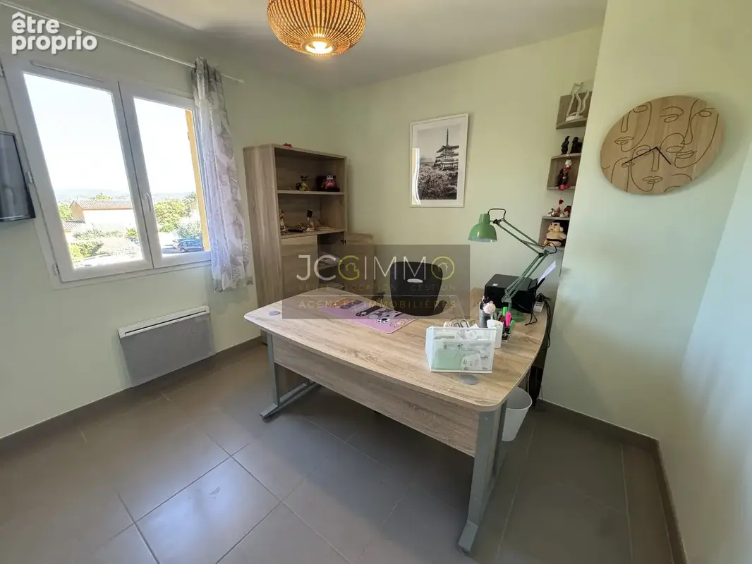 VIlla de 86m2 hab T4 avec grand garage sur 403m2 de terrain ! - photo 9