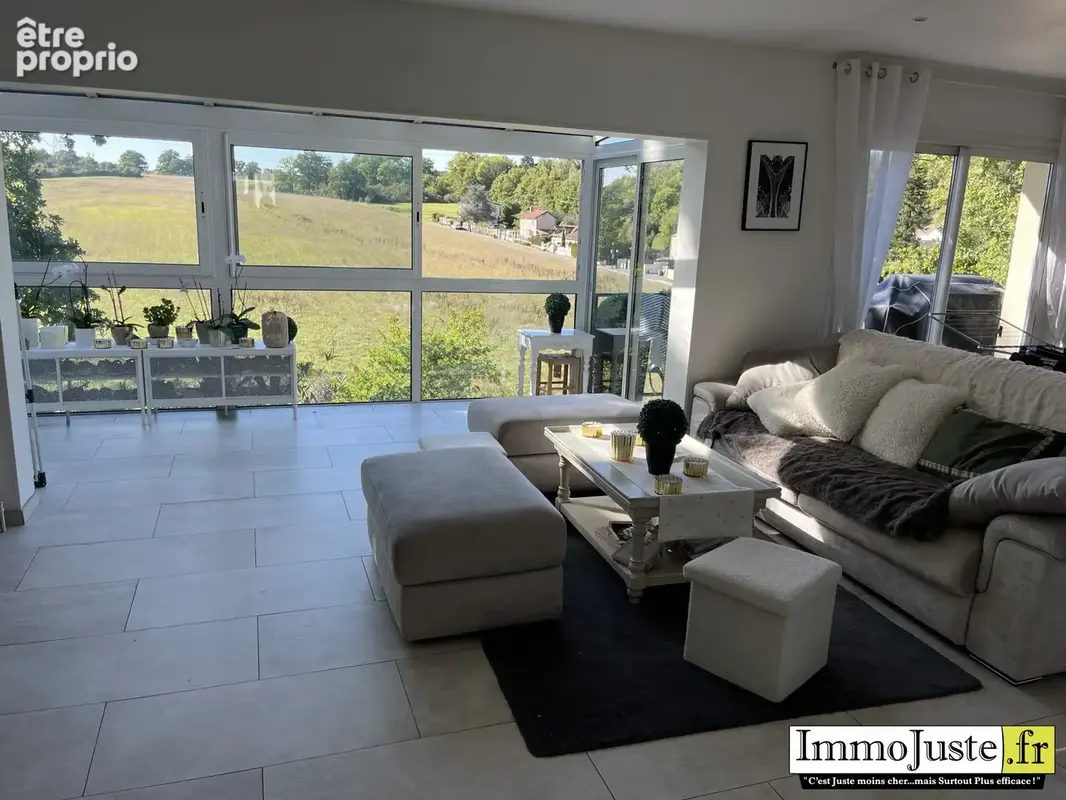Maison 7 pièces 178 m² à vendre à Le Perray-En-Yvelines (78610) - photo 2