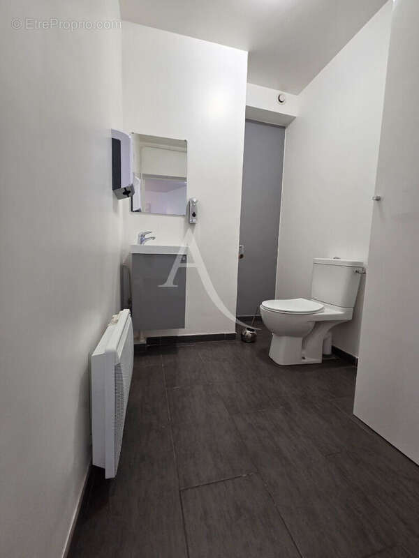 Commerce à TREMBLAY-EN-FRANCE