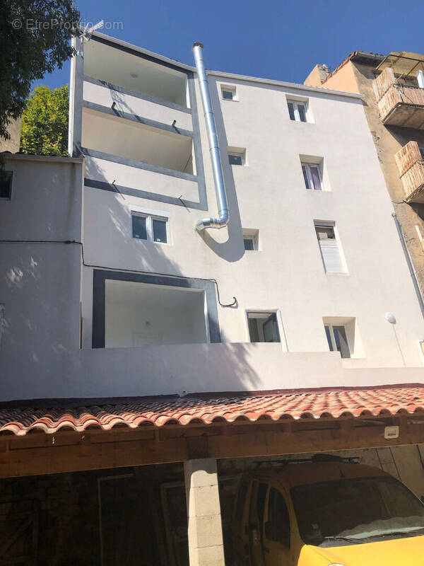 Appartement à MARSEILLE-15E