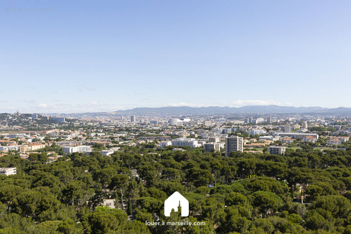 Appartement à MARSEILLE-8E