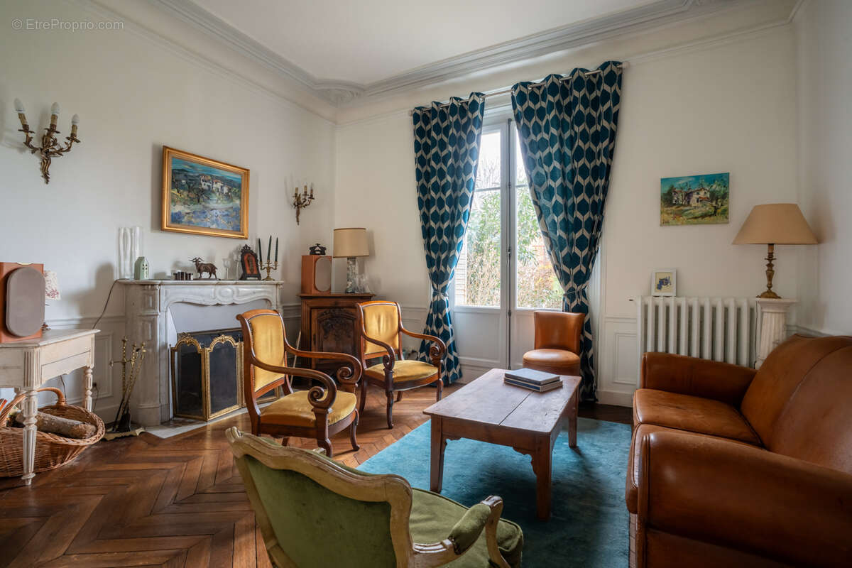 Maison à LE VESINET