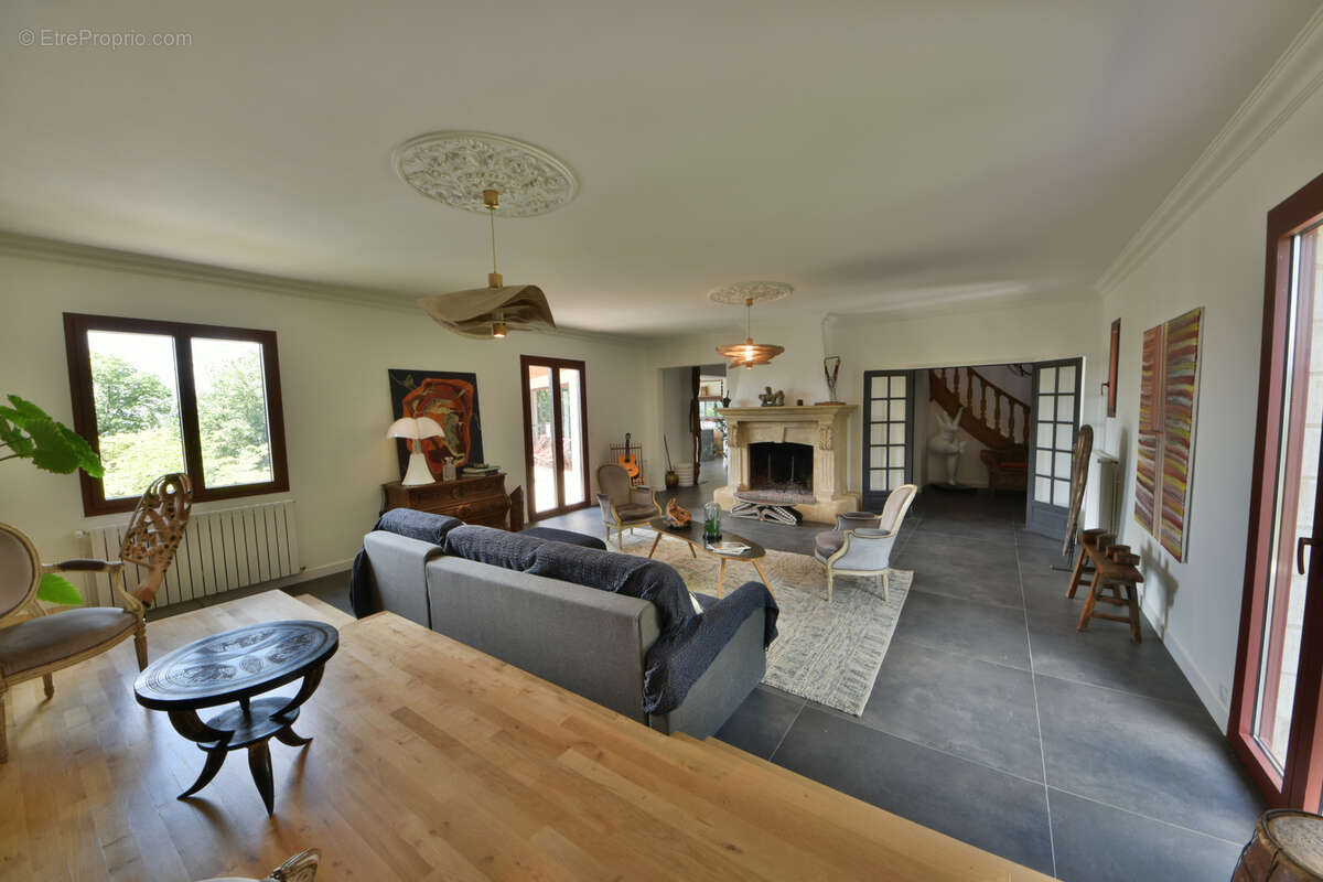 Maison à BRIVE-LA-GAILLARDE