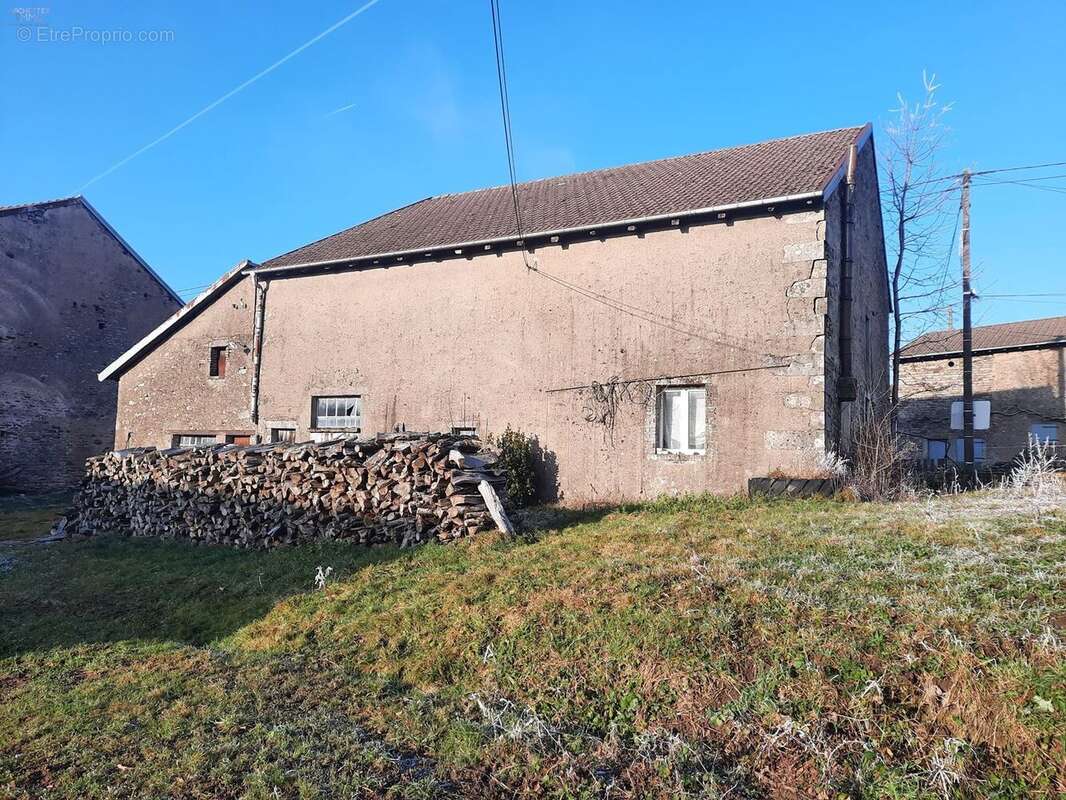 Maison à LA CHAPELLE-AUX-BOIS