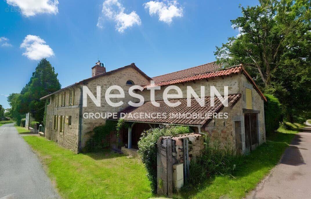 Maison à ABJAT-SUR-BANDIAT