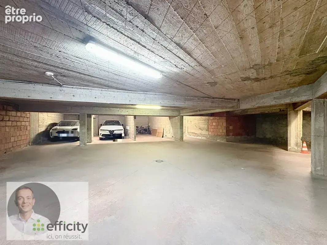 Parking 27 m² à Vichy  - photo 6