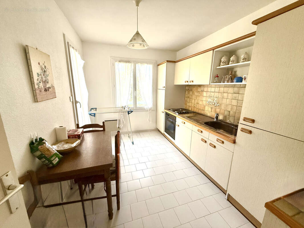 Appartement à MARSEILLE-11E