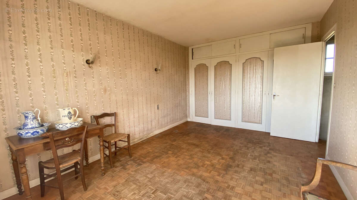 Maison à CHENAC-SAINT-SEURIN-D&#039;UZET