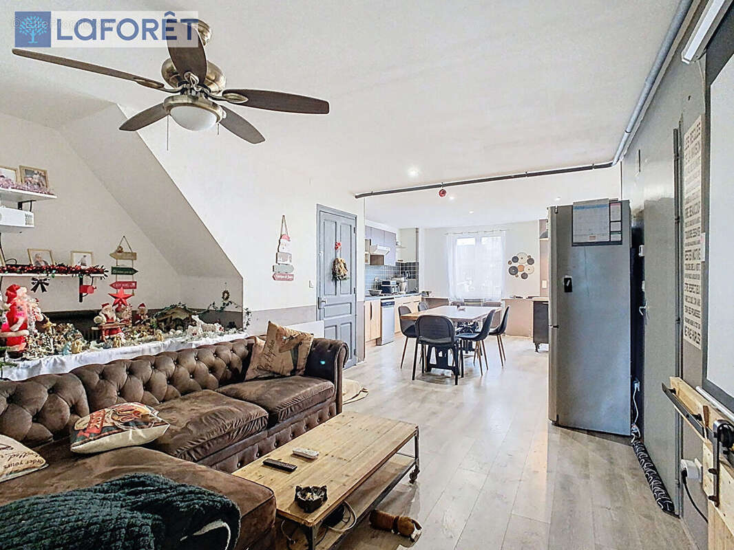 Maison à DAMMARTIN-SUR-MEUSE