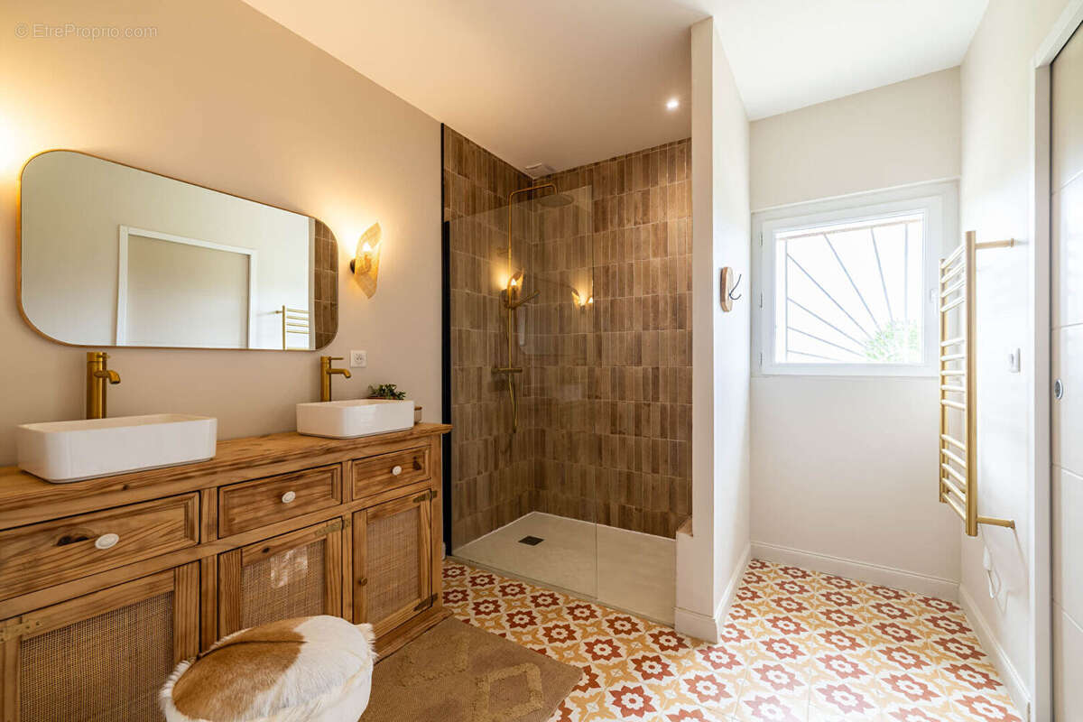 Maison 5 chambres avec piscine et pool-house - photo 6