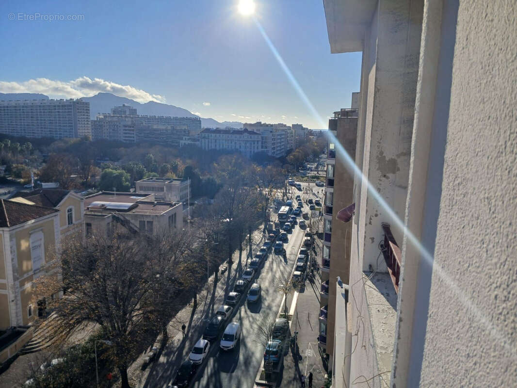 Appartement à MARSEILLE-8E