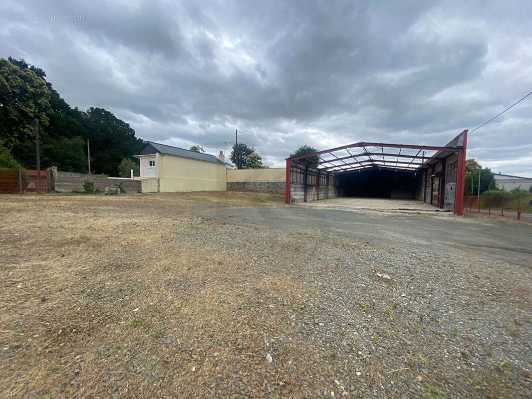 Commerce à DOMFRONT