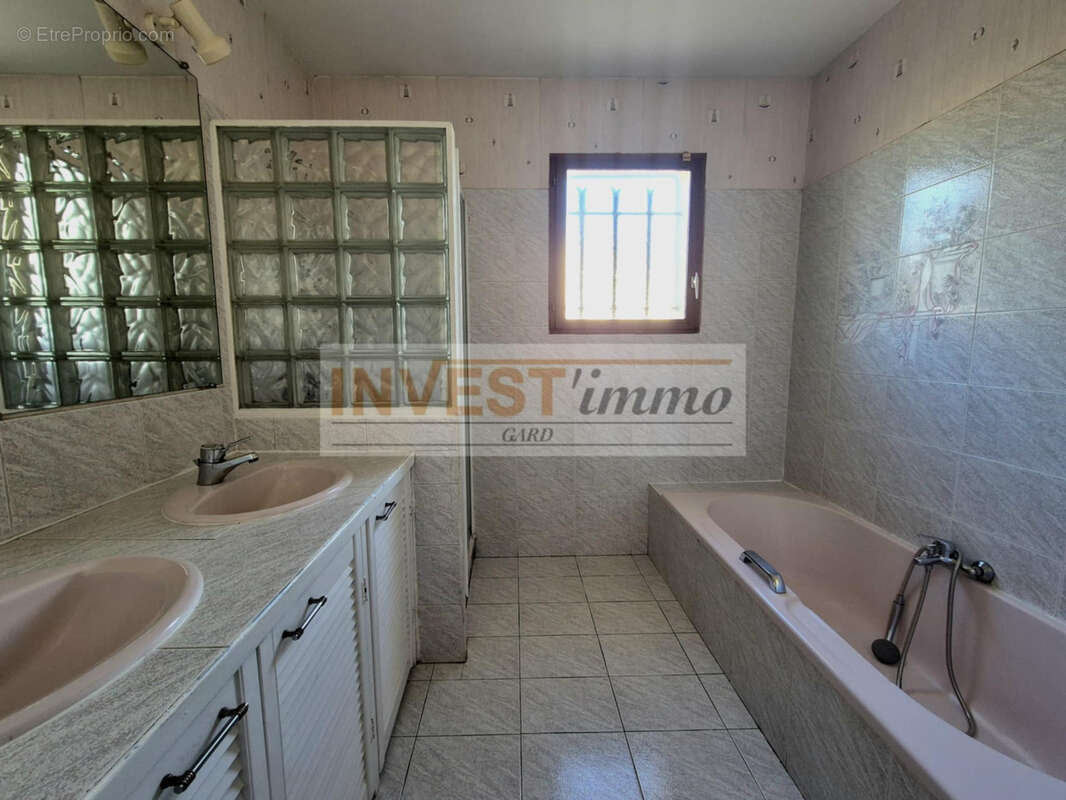 Maison à BOUILLARGUES