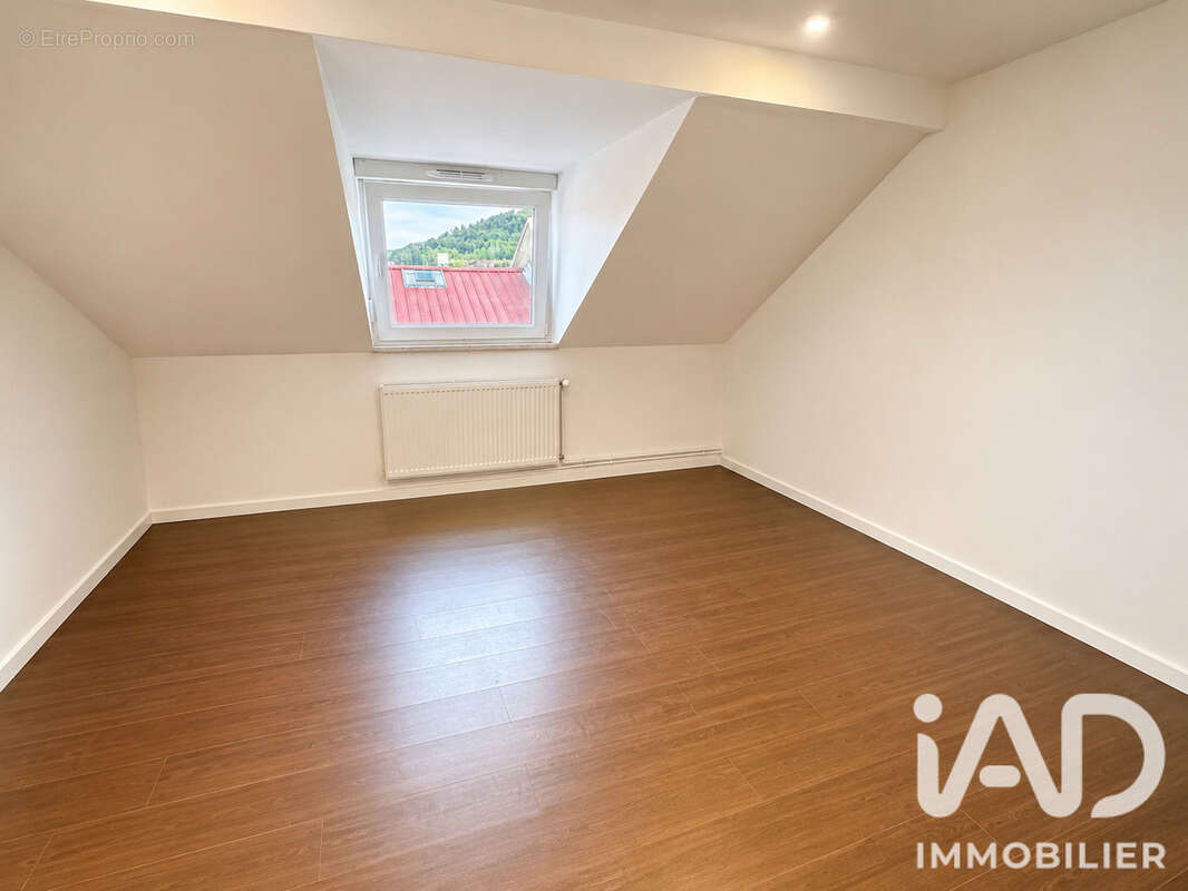 Appartement 75 m² à Knutange  - photo 8