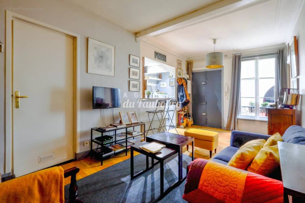 Appartement à PARIS-10E