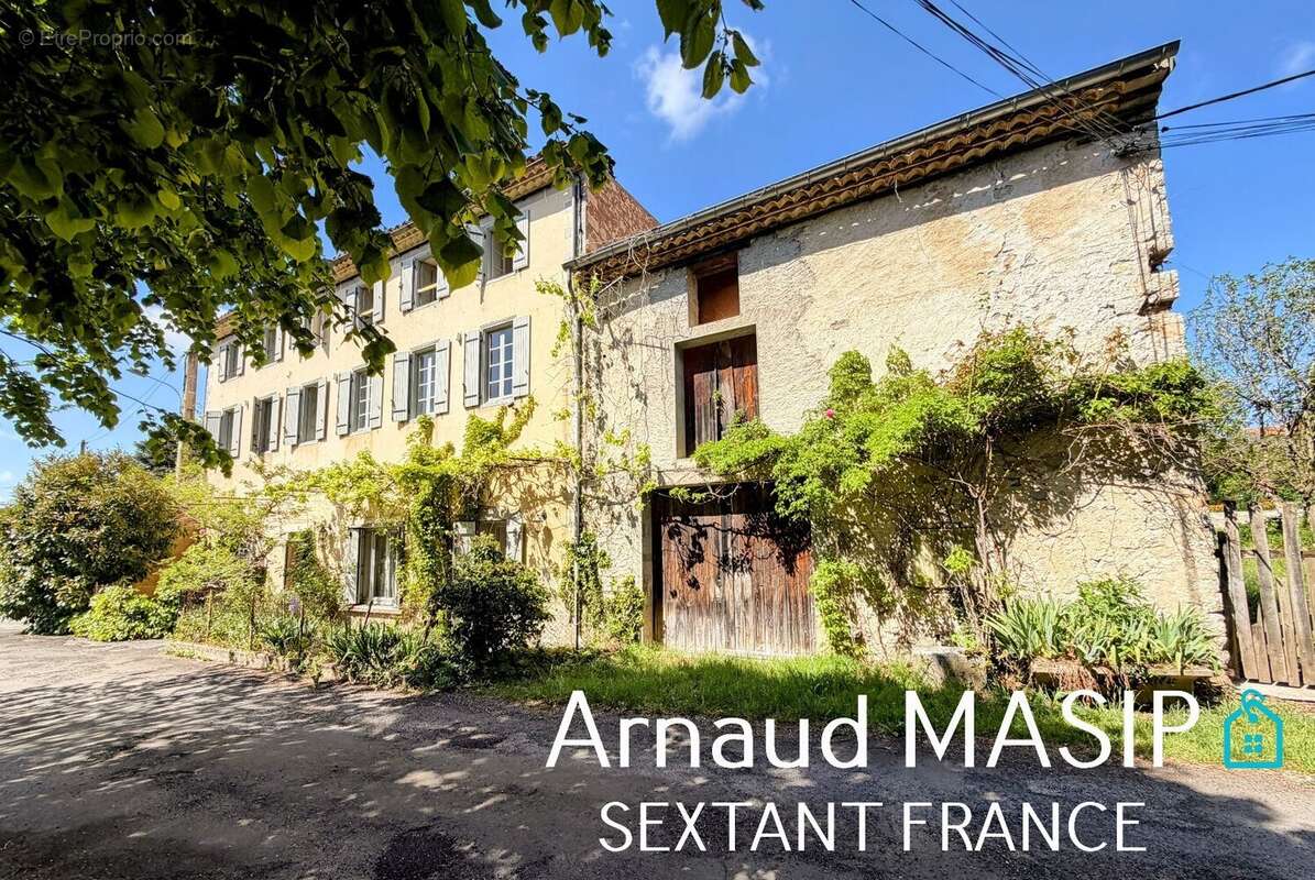 Sublime demeure de caractere, ancienne auberge relais, jardin intimiste, diverses granges, appentis majestueux - photo 2